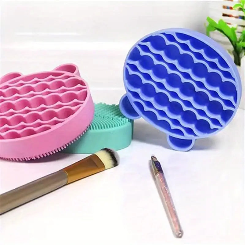 Bear Shaped Silicone Makeup Brush Cleaning Mat & Holder