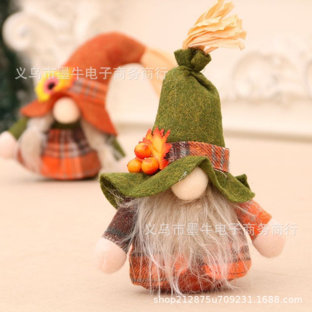 Thanksgiving Couple Figurines with Maple Leaves Decor