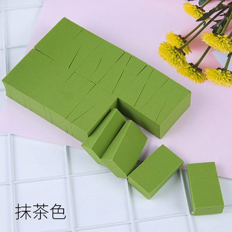 Professional Makeup Sponge with Hydrophilic Triangles (24 pcs)