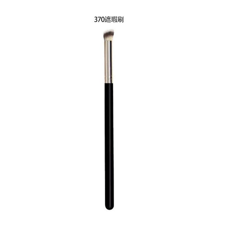 Concealer Brush Set with Thumb Shape and Foundation Brush