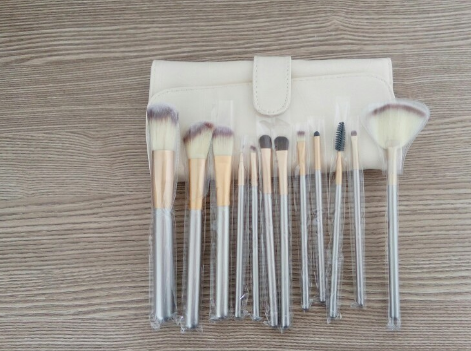Persian Makeup Brush Set - 12/18/24 Pieces, Champagne Handles